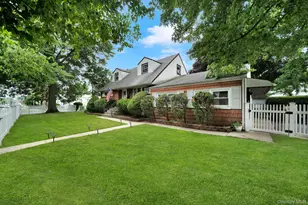 1582 Bellmore Rd, North Bellmore, NY 11710 - Photo 2