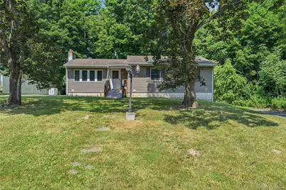 57 King Drive, Poughkeepsie, NY 12603 - Photo 2