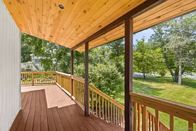 8 E Green Road, Rock Tavern, NY 12575 - Photo 4