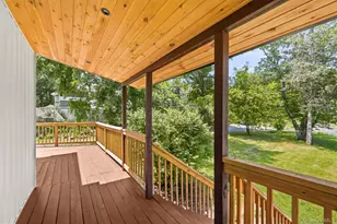 8 E Green Rd, Rock Tavern, NY 12575 - Photo 4