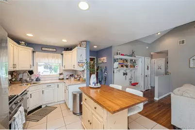 389 Briarwood Road, Massapequa, NY 11758 - Photo 6