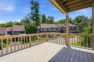 112 The Glen, Glen Head, NY 11545 - Photo 32
