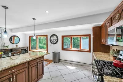 4 Dale Court, Hauppauge, NY 11788 - Photo 10
