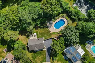4 Dale Ct, Hauppauge, NY 11788 - Photo 28