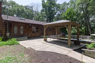149 Cuba Hill Rd, Huntington, NY 11743 - Photo 36