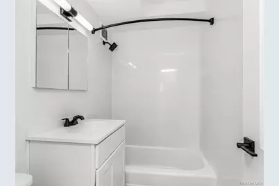 820 Boynton Avenue #7A, Bronx, NY 10473 - Photo 10