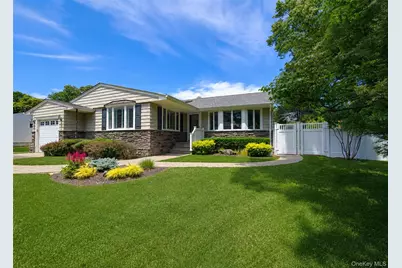 7 Talbot Lane, Smithtown, NY 11787 - Photo 2