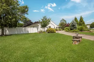 6 Twilight Ct, Melville, NY 11747 - Photo 4