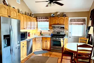 89 Rugby Dr, Shirley, NY 11967 - Photo 12