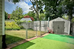 89 Rugby Dr, Shirley, NY 11967 - Photo 28