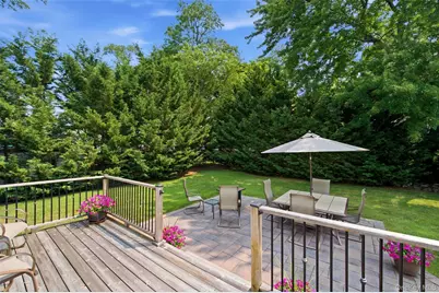 131 Terrace Avenue, West Babylon, NY 11704 - Photo 18