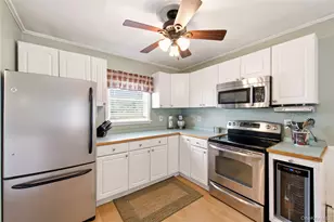 131 Terrace Ave, West Babylon, NY 11704 - Photo 8