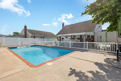 23 Scholl Drive, Farmingdale, NY 11735 - Photo 10