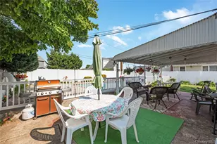 23 Scholl Dr, Farmingdale, NY 11735 - Photo 4