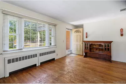 1489 Ocean Avenue, Bohemia, NY 11716 - Photo 8
