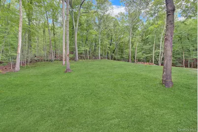 301 Old Mill Road, Saint James, NY 11780 - Photo 28