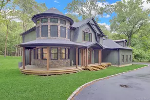 301 Old Mill Rd, Saint James, NY 11780 - Photo 2