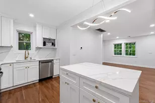 606 Catskill Ave, Lindenhurst, NY 11757 - Photo 8