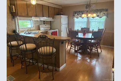 525 Riverleigh Avenue #P6, Riverhead, NY 11901 - Photo 2