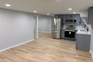 660 Great Neck Rd, Copiague, NY 11726 - Photo 2