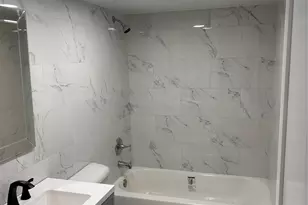 660 Great Neck Rd, Copiague, NY 11726 - Photo 6