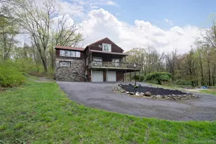 16 Oskar Dr, Mahopac, NY 10541 - Photo 2