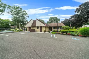 194 Strathmore Gate Dr, Stony Brook, NY 11790 - Photo 22