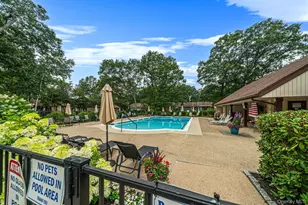 194 Strathmore Gate Dr, Stony Brook, NY 11790 - Photo 20