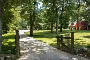 28 Bayberry Ln, Bedford Corners, NY 10549 - Photo 30