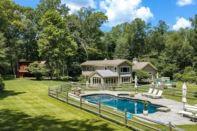 28 Bayberry Lane, Bedford Corners, NY 10549 - Photo 2