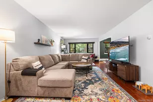 2241 Palmer Ave, New Rochelle, NY 10801 - Photo 2