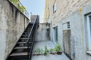 3227 Philip Ave, Bronx, NY 10465 - Photo 44