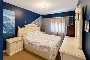 3227 Philip Ave, Bronx, NY 10465 - Photo 16