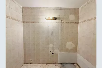 3227 Philip Avenue, Bronx, NY 10465 - Photo 36