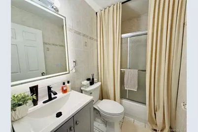 3227 Philip Avenue, Bronx, NY 10465 - Photo 10