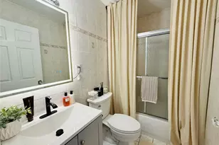 3227 Philip Ave, Bronx, NY 10465 - Photo 10