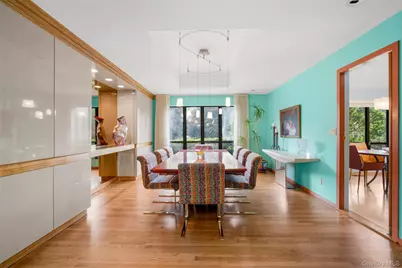 132 Barton Road, White Plains, NY 10605 - Photo 8