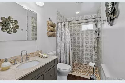 197 Marcy Street, West Babylon, NY 11704 - Photo 12