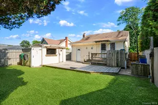 7 Inca Dr, Bay Shore, NY 11706 - Photo 22