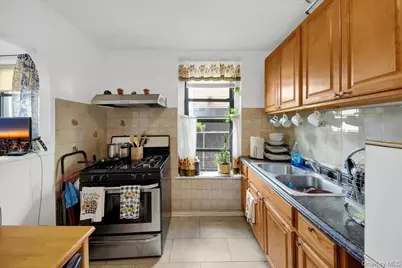 854 Intervale Avenue #2, Bronx, NY 10459 - Photo 6