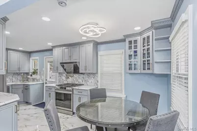 120 N 10th Street, New Hyde Park, NY 11040 - Photo 4