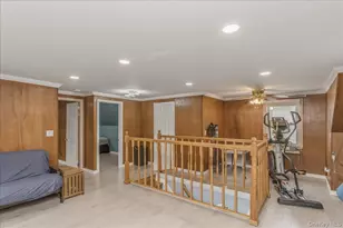 120 N 10th St, New Hyde Park, NY 11040 - Photo 14