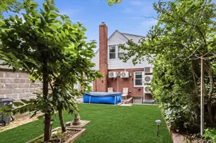 120 N 10th St, New Hyde Park, NY 11040 - Photo 24