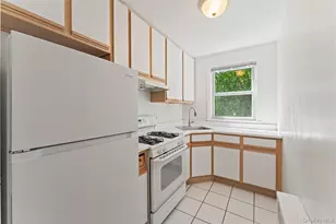 44 Winchester Ave, Yonkers, NY 10710 - Photo 8
