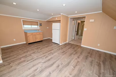 360 Grand Avenue, West Hempstead, NY 11552 - Photo 14