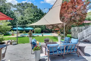 121 Old Field Rd, Huntington, NY 11743 - Photo 36