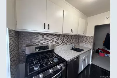 32-42 89th Street #C605, East Elmhurst, NY 11369 - Photo 2