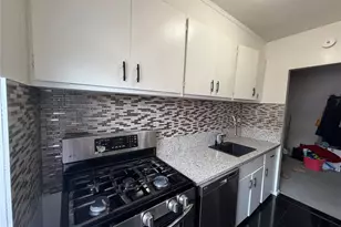 32-42 89th St, East Elmhurst, NY 11369 - Photo 2