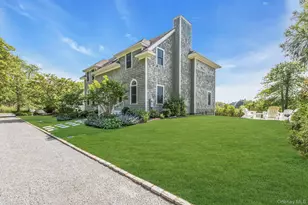 56 S Country Rd, Westhampton, NY 11977 - Photo 4