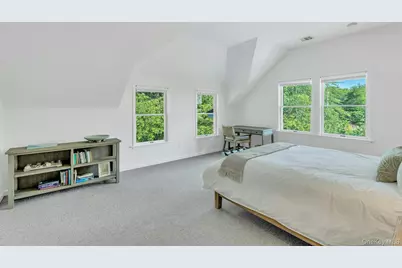 56 S Country Road, Westhampton, NY 11977 - Photo 24